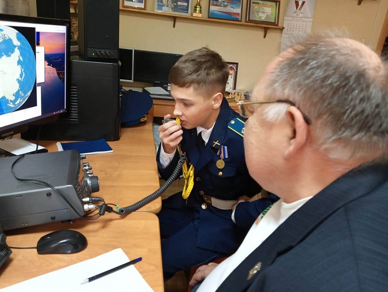 Встреча в радиоэфире с космонавтом Волковым Александром Александровичем.